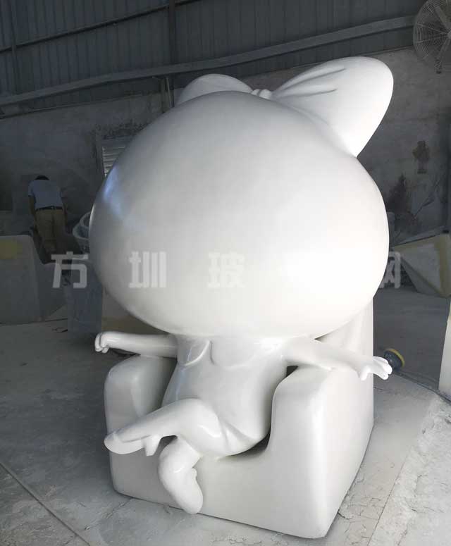 方圳玻璃鋼小天雕塑裝飾深圳商場(chǎng)