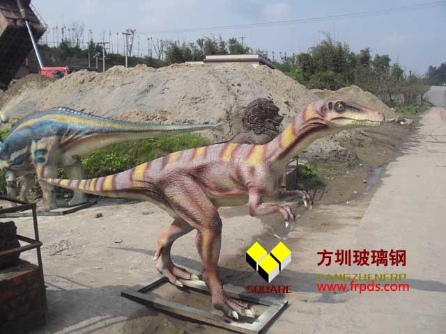 玻璃鋼雕塑廠總結(jié)玻璃感雕塑制作的工藝過程