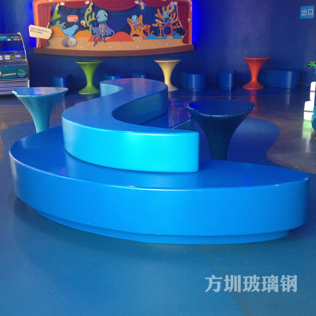 玻璃鋼家具這些優(yōu)點(diǎn)你知道嗎？
