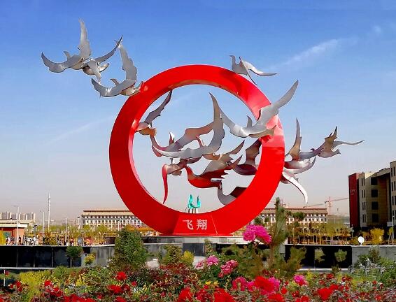 校園雕塑圍繞主題如何體現(xiàn)呢?