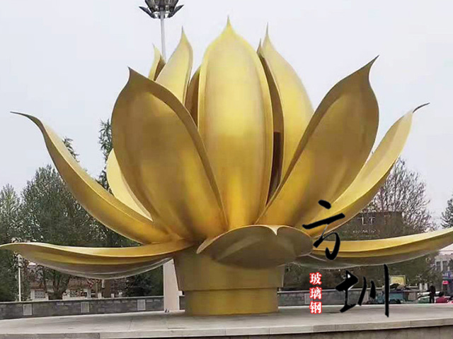 城市廣場(chǎng)電鍍不銹鋼蓮花雕塑