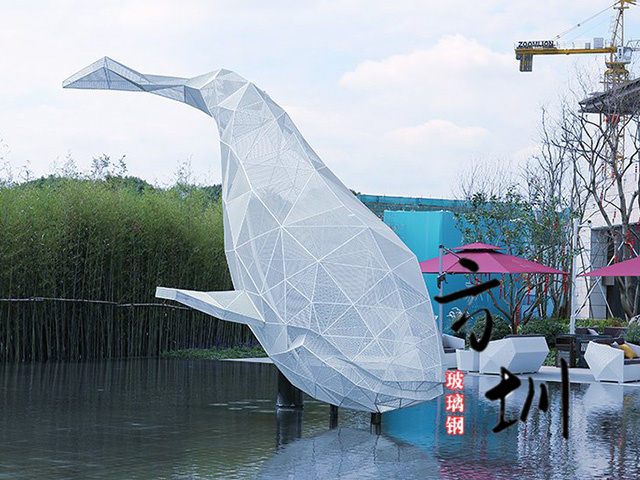 鏤空切面鐵藝水景海豚雕塑
