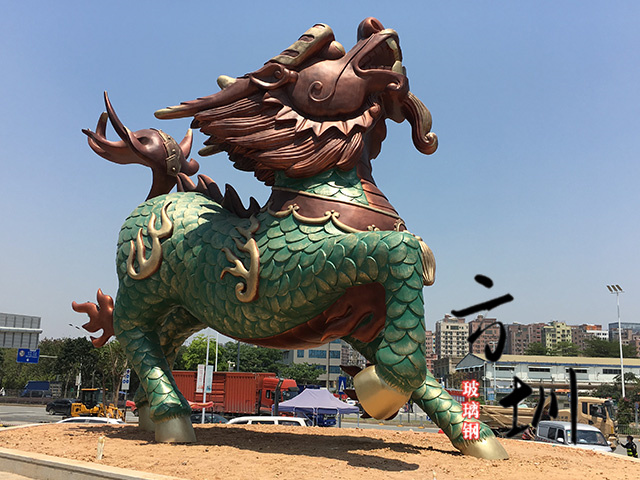 城市廣場(chǎng)玻璃鋼麒麟雕塑