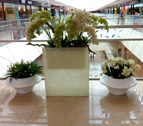 商場(chǎng)透明樹(shù)脂盆景花盆